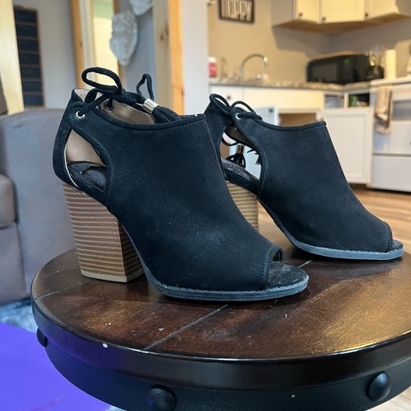 Qupid Black Peep-Toe Block Heels Size U.S 5.5 - Picture 2 of 6